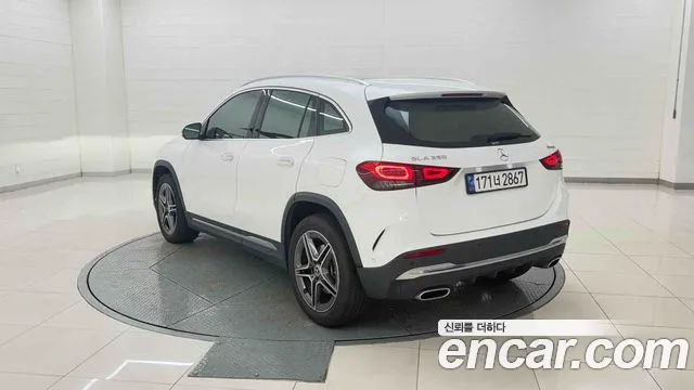 Mercedes-Benz GLA-Class H247 — Фото автомобиля 3