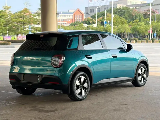 GAC Aion UT — Фото автомобиля 5