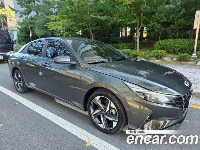 Hyundai Avante CN7 — Фото автомобиля 2