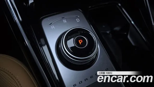 Kia Sorento Sorento 4-е поколение Бензин 2.5T 2WD — Фото автомобиля 9