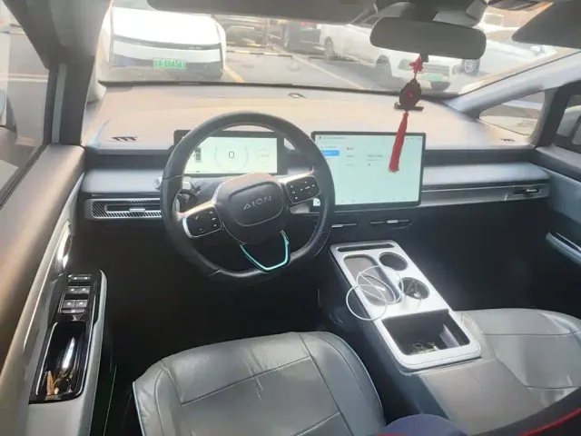 GAC Aion Y — Фото автомобиля 10