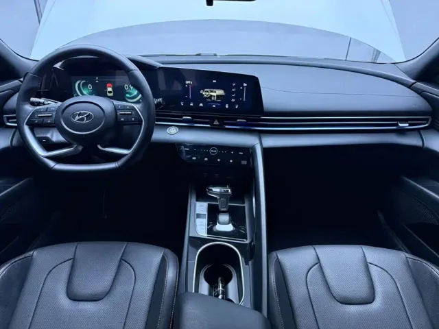 Hyundai Elantra — Фото автомобиля 20