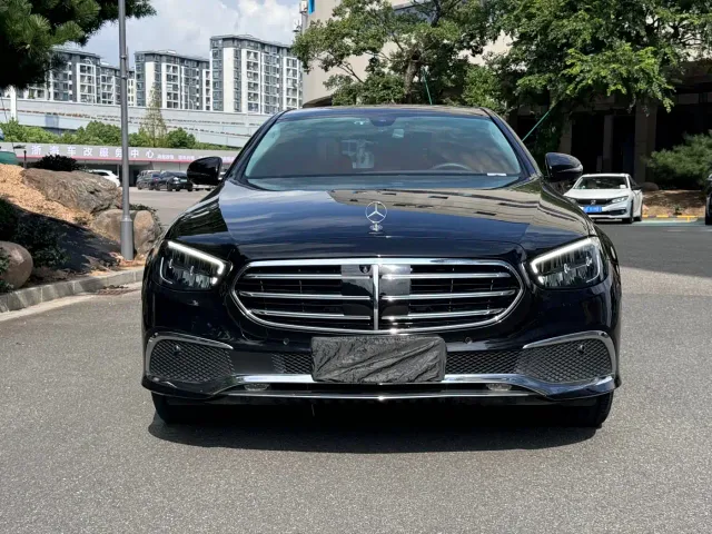 Mercedes-Benz Mercedes-Benz E-Class 2023 E 300 L Luxury — Фото автомобиля 2
