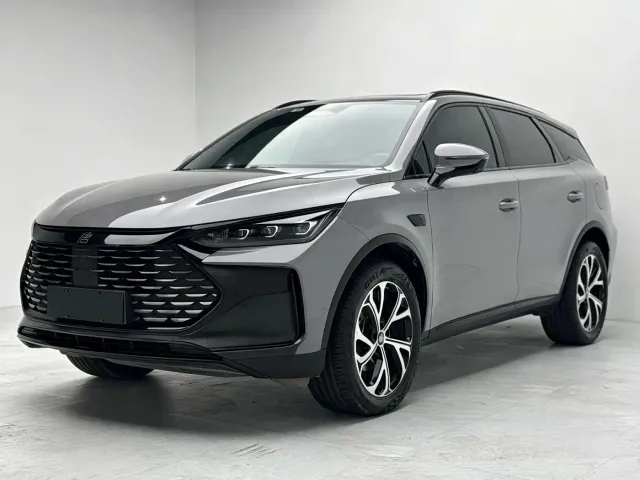 BYD Tang — Фото автомобиля 3