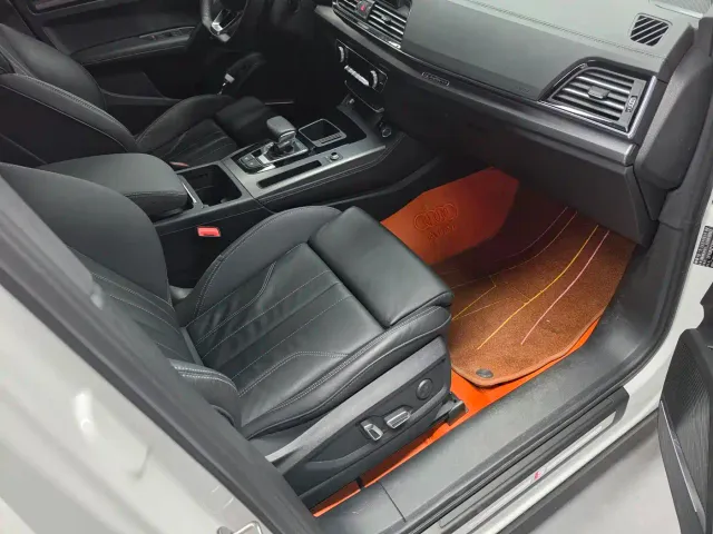 Audi Q5L — Фото автомобиля 10