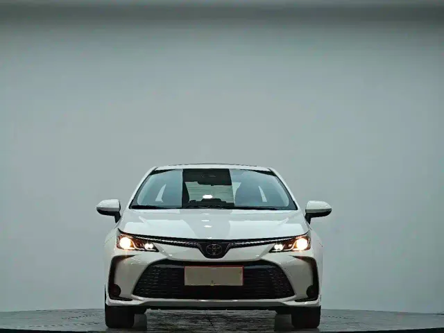 Toyota Corolla — Фото автомобиля 2