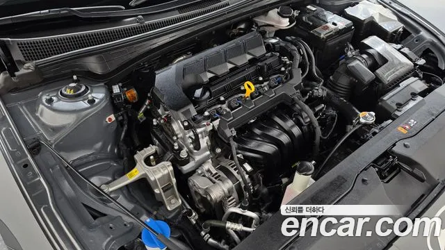 Hyundai Avante — Фото автомобиля 9