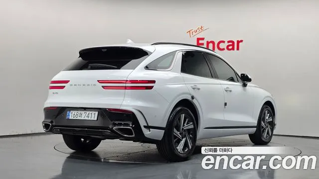 Genesis GV70 — Фото автомобиля 2
