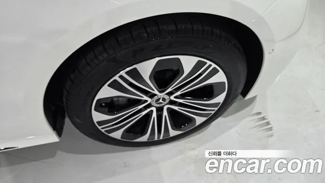 Mercedes-Benz E-Class W214 — Фото автомобиля 5