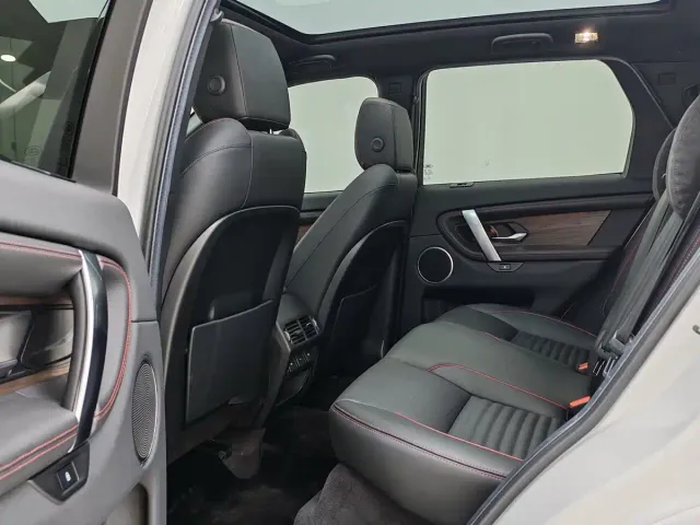 Land Rover Discovery Sport — Фото автомобиля 9