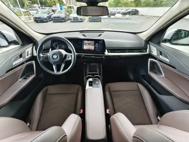 BMW BMW X1 2024 sDrive25Li X Design Package — Фото автомобиля 14