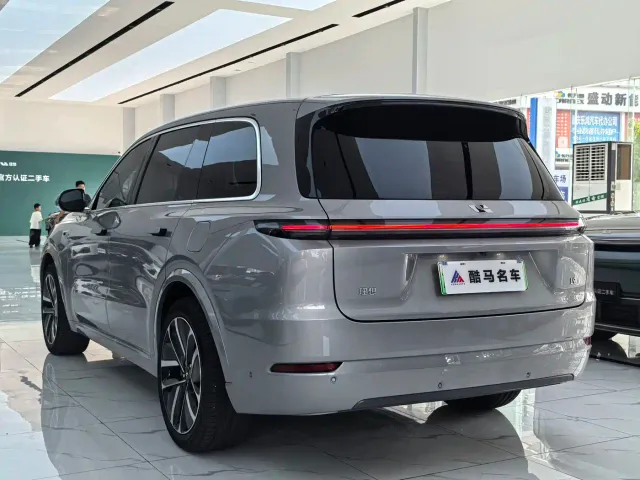 Li Auto L9 — Фото автомобиля 15