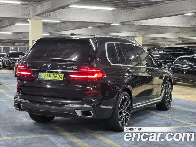 BMW X7 — Фото автомобиля 2