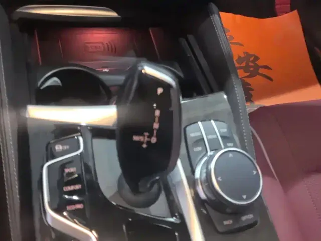 BMW 5 Series — Фото автомобиля 16