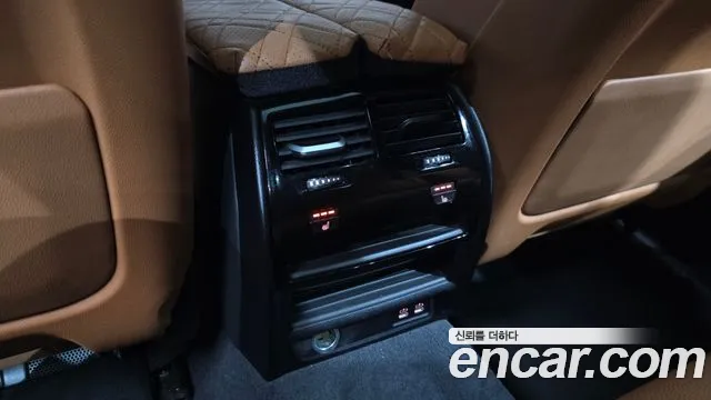 BMW 5 Series G30 — Фото автомобиля 25