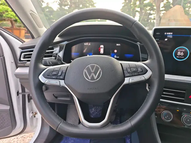 Volkswagen Sagitar — Фото автомобиля 7