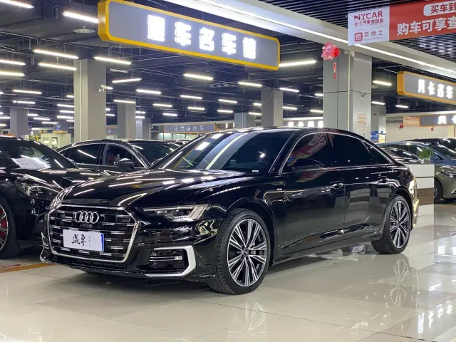 Фотография автомобиля — Audi A6L