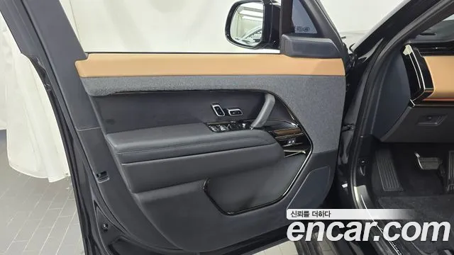 Land Rover Range Rover Sport — Фото автомобиля 24