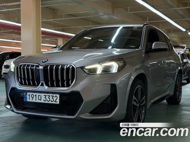 Фотография автомобиля — BMW X1 U11