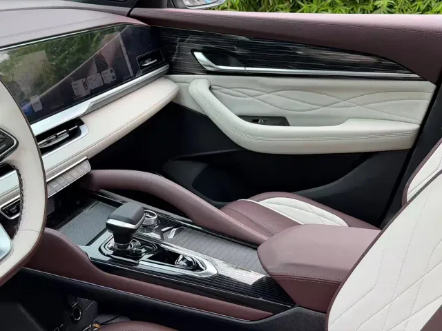 Geely Xingyue L — Фото автомобиля 11