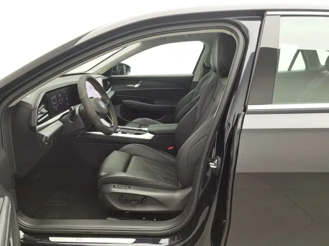 Volkswagen Passat — Фото автомобиля 10