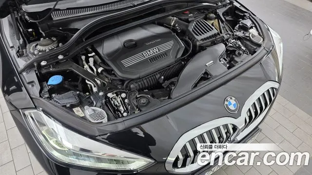 BMW 1 Series F40 — Фото автомобиля 9