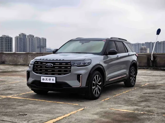 Фотография автомобиля — Ford Explorer