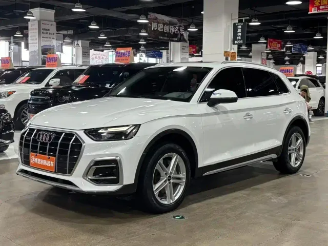 Фотография автомобиля — Audi Q5L