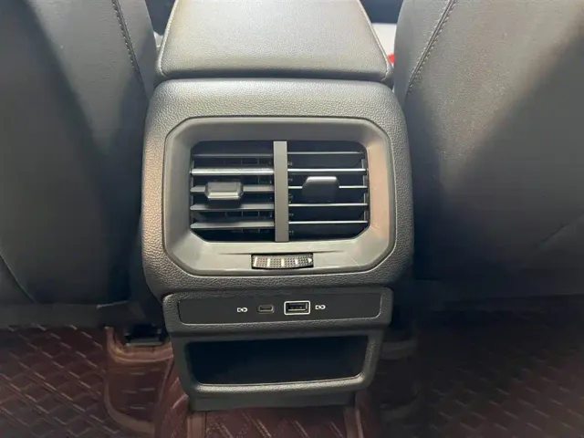 Volkswagen Tharu — Фото автомобиля 16