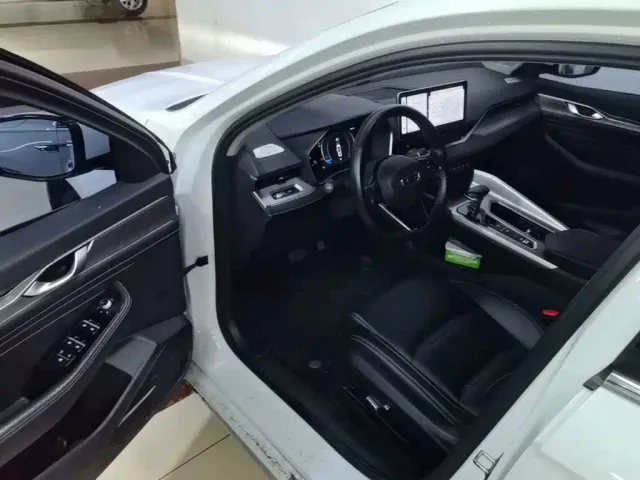 Geely Xingrui — Фото автомобиля 15