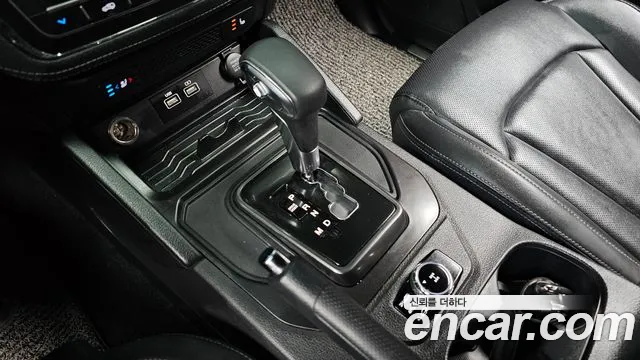 KG_Mobility_Ssangyong Rexton Новый Rexton Sport Дизель 2.2 4WD — Фото автомобиля 9