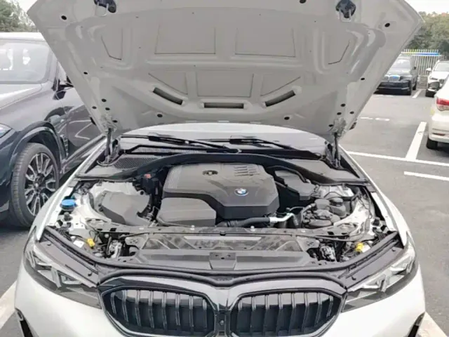 BMW 3 Series — Фото автомобиля 19