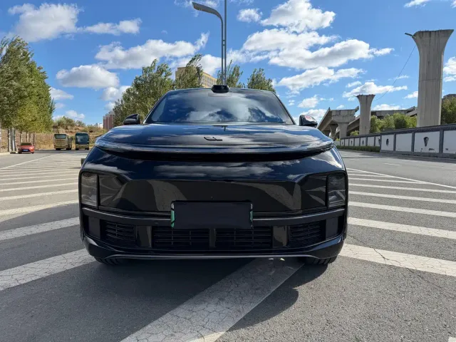 Li Auto L9 — Фото автомобиля 2