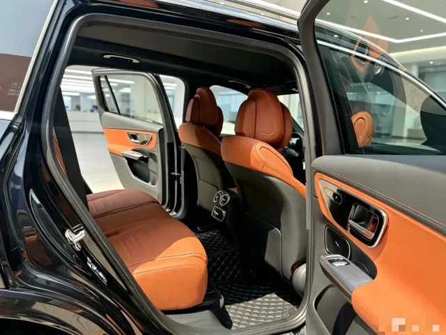 Mercedes-Benz GLC-Class — Фото автомобиля 10