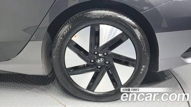 Hyundai Ioniq 6 — Фото автомобиля 5