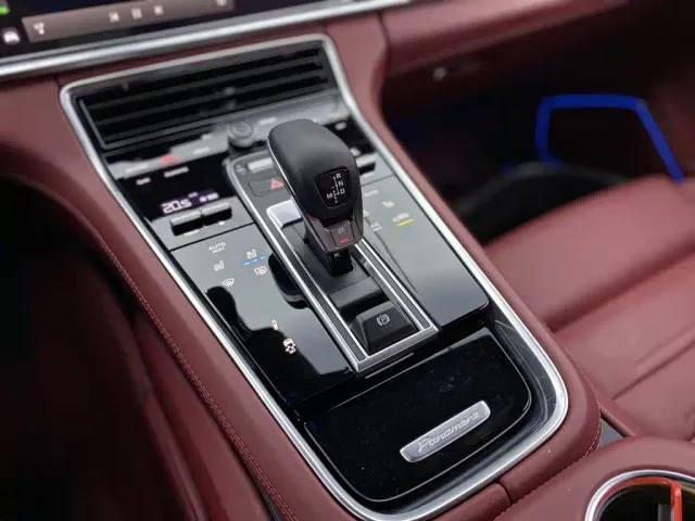 Porsche Panamera — Фото автомобиля 18