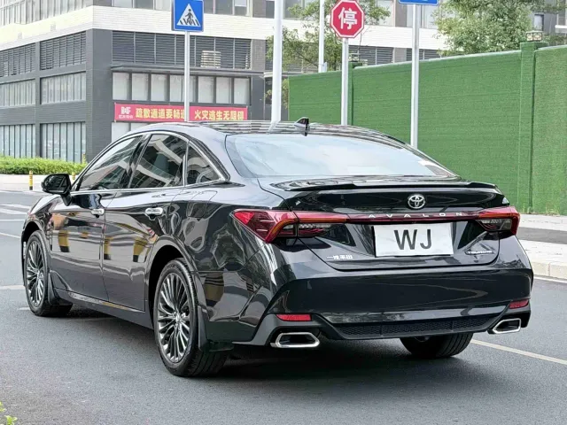 Toyota Avalon — Фото автомобиля 15