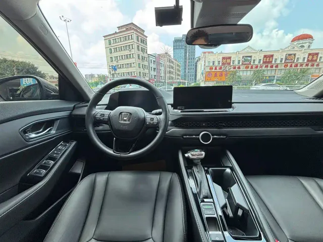 Honda Accord — Фото автомобиля 7