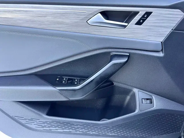 Volkswagen Sagitar — Фото автомобиля 12