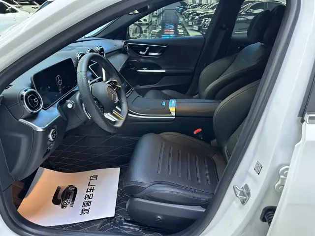 Mercedes-Benz C-Class — Фото автомобиля 4