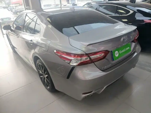Toyota Camry — Фото автомобиля 4