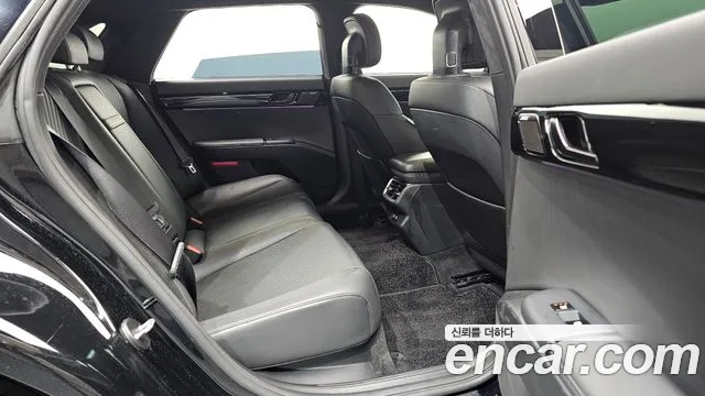 Hyundai Grandeur GN7 — Фото автомобиля 18