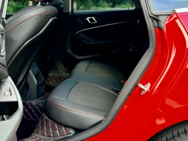 BMW 2 Series — Фото автомобиля 11