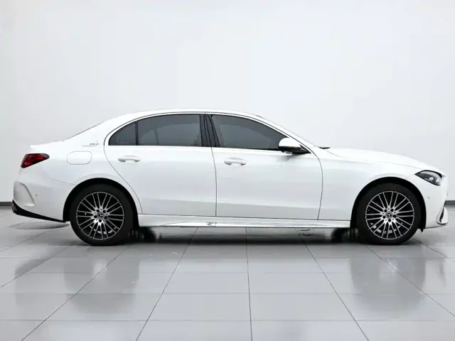 Mercedes-Benz C-Class — Фото автомобиля 6