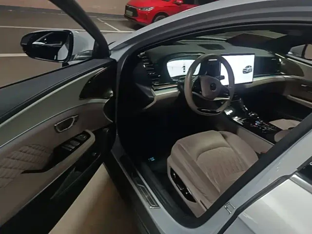 BYD Han — Фото автомобиля 15