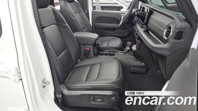 Jeep Wrangler JL — Фото автомобиля 11