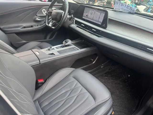 Chery Arrizo 8 — Фото автомобиля 15