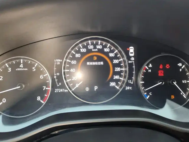 Mazda Axela — Фото автомобиля 14