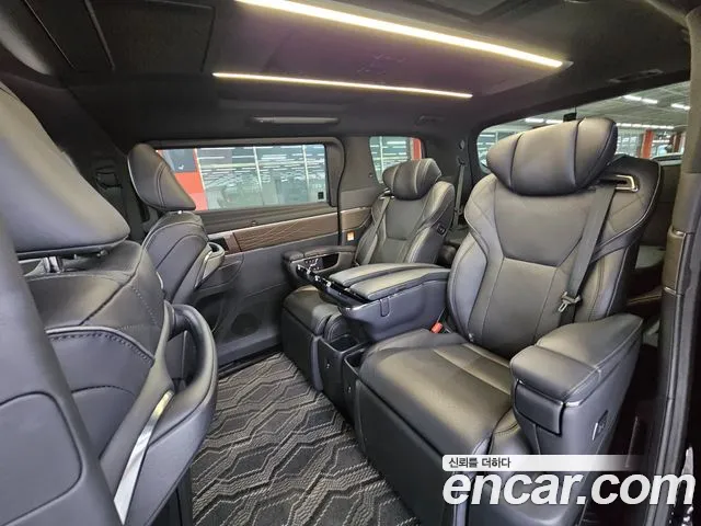 Toyota Alphard Generation 4 — Фото автомобиля 14