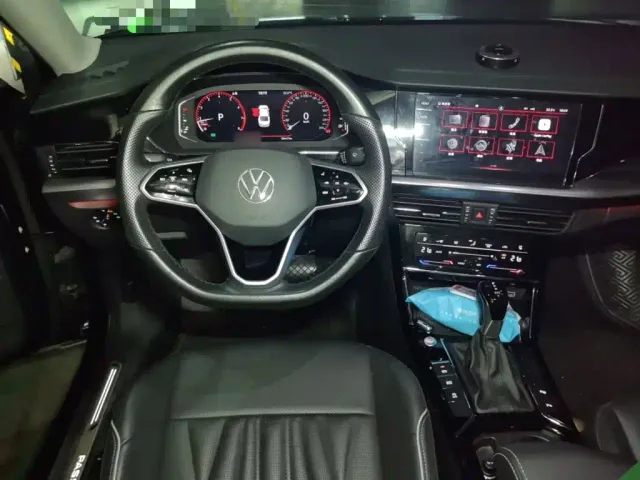 Volkswagen Passat — Фото автомобиля 6